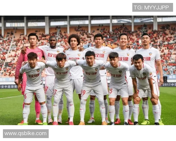 权健与申花激战在即球迷热切期待门票争夺战